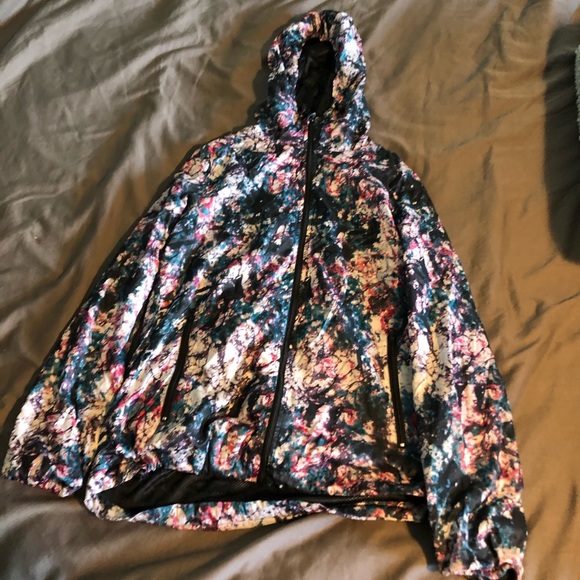 Multi colour size XS light rain jacket from the brand Joe Fresh. - Picture 2 of 4